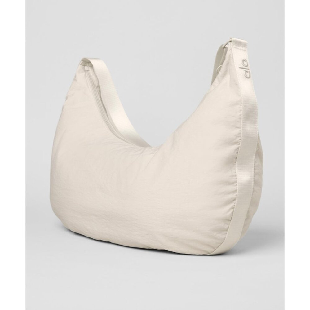 Alo Om The Go Gym Sling Bag Bone Cream Nude Large Weekend Shoulder Purse Tote - Picture 3 of 16